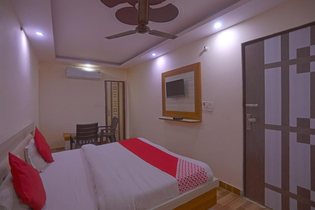 Oyo Flagship 79289 Hotel Grand Keshav Ghaziabad Exterior foto