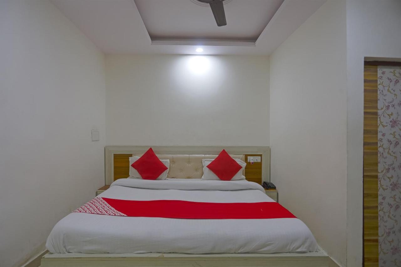 Oyo Flagship 79289 Hotel Grand Keshav Ghaziabad Exterior foto