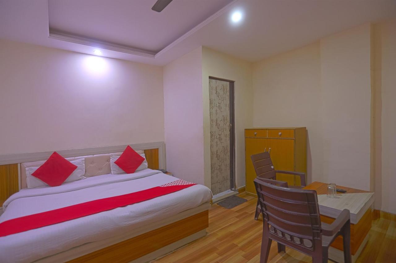 Oyo Flagship 79289 Hotel Grand Keshav Ghaziabad Exterior foto